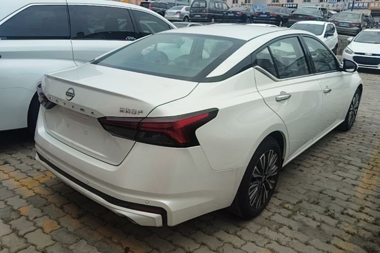 Used Nissan Teana 2024 2.0L XE Genuine Edition Rear Right 45 Deg