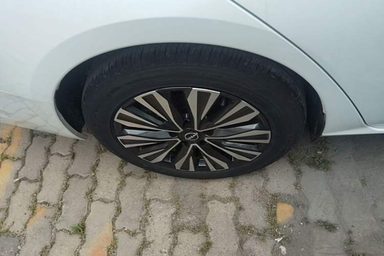 Used Nissan Teana 2024 2.0L XE Genuine Edition Right Rear Wheel Hub