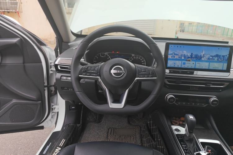 Used Nissan Teana 2024 2.0L SV Black Gold Edition Steering Wheel