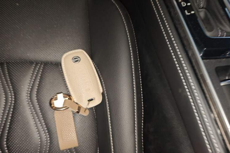 Used Nissan Teana 2024 2.0L SV Black Gold Edition Vehicle Key