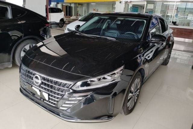 Used Nissan Teana 2025 Model 2.0L XL-TLS Enjoyment Edition