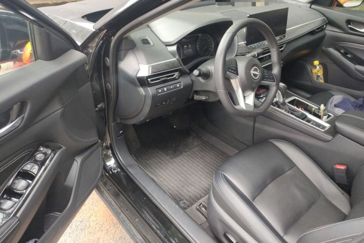 Used Nissan Teana 2025 Model 2.0L XL-TLS Enjoyment Edition Driver Seat
