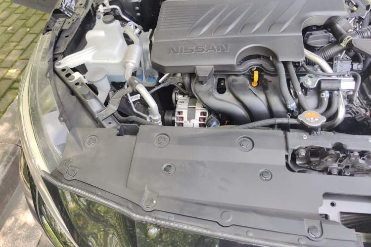 Used Nissan Teana 2025 Model 2.0L XL-TLS Enjoyment Edition Engine Bay Right