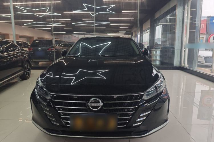 Used Nissan Teana 2025 Model 2.0L XL-TLS Enjoyment Edition Exterior 1