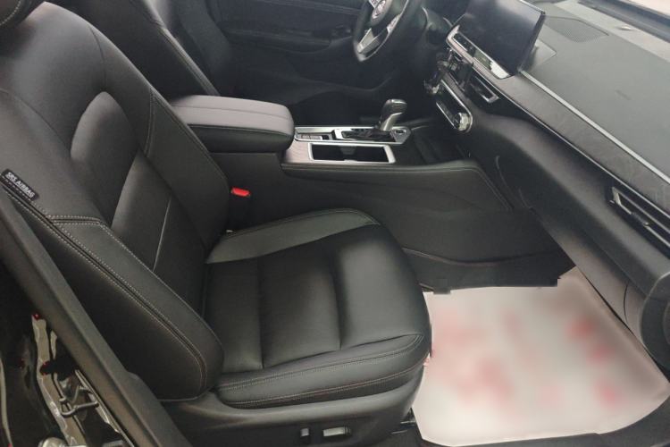 Used Nissan Teana 2025 Model 2.0L XL-TLS Enjoyment Edition Interior 3