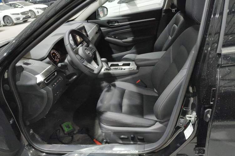 Used Nissan Teana 2025 Model 2.0L XL-TLS Enjoyment Edition Left Front Seat