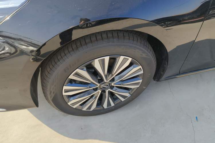 Used Nissan Teana 2025 Model 2.0L XL-TLS Enjoyment Edition Left Front Wheel Hub