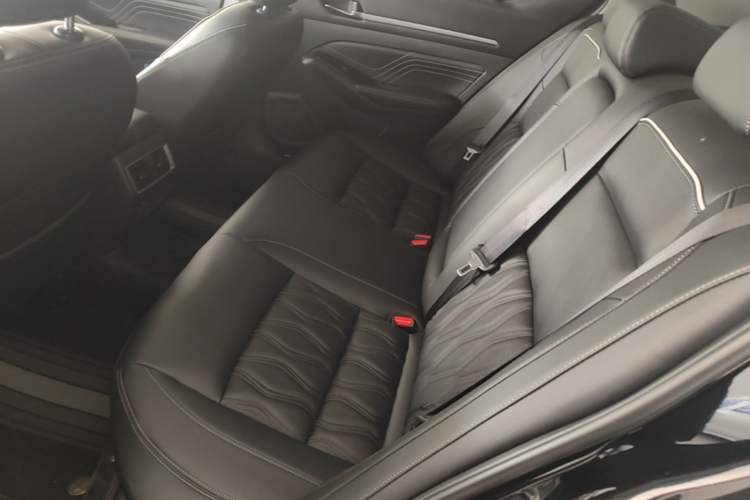 Used Nissan Teana 2025 Model 2.0L XL-TLS Enjoyment Edition Left Rear Seat