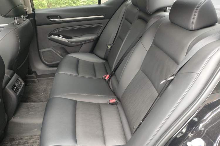 Used Nissan Teana 2025 Model 2.0L XL-TLS Enjoyment Edition Left Rear Seat