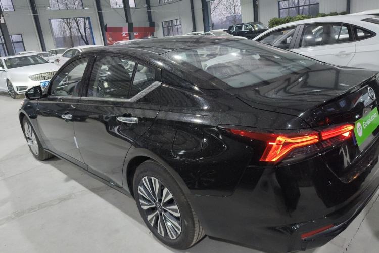 Used Nissan Teana 2025 Model 2.0L XL-TLS Enjoyment Edition Left Side