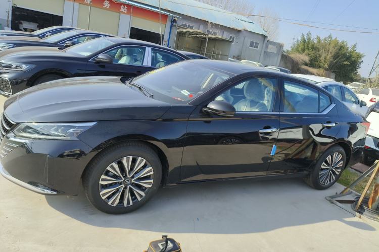 Used Nissan Teana 2025 Model 2.0L XL-TLS Enjoyment Edition Left Side
