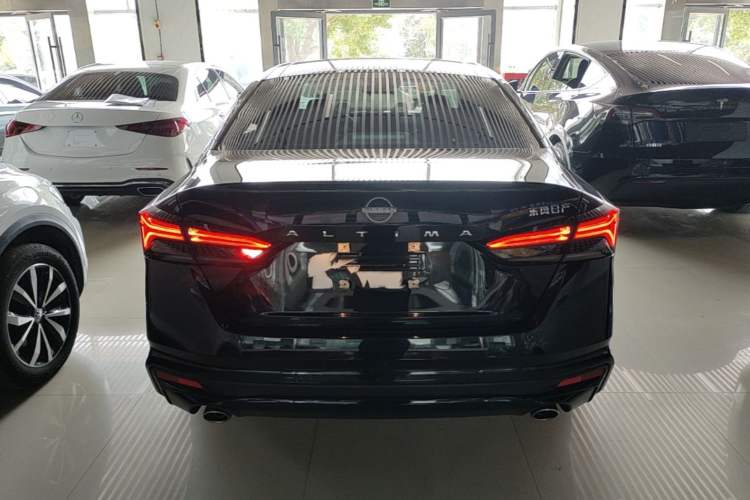 Used Nissan Teana 2025 Model 2.0L XL-TLS Enjoyment Edition Rear