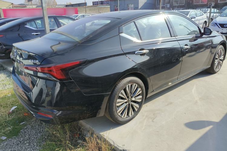 Used Nissan Teana 2025 Model 2.0L XL-TLS Enjoyment Edition Rear Right 45 Deg