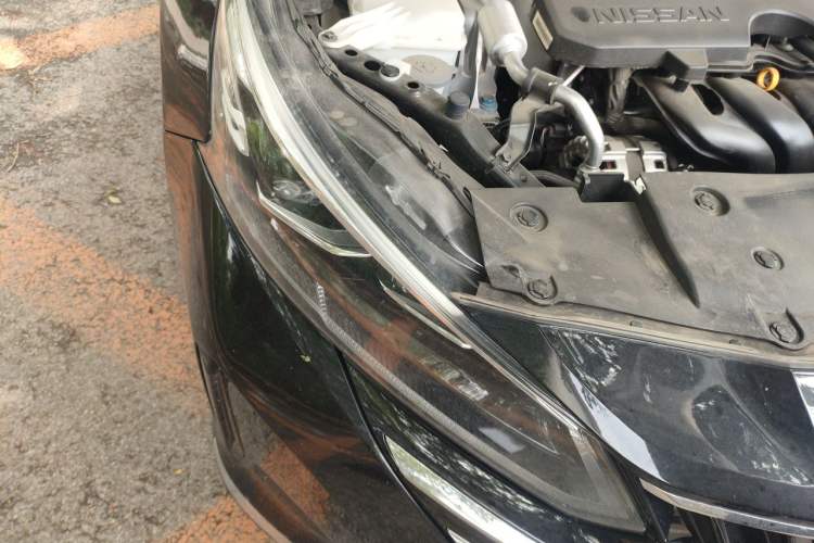 Used Nissan Teana 2025 Model 2.0L XL-TLS Enjoyment Edition Right Front Headlight