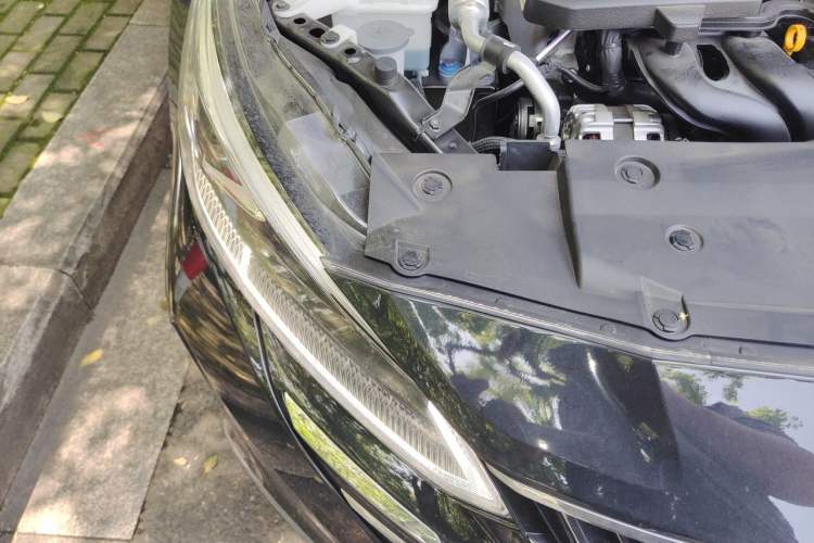 Used Nissan Teana 2025 Model 2.0L XL-TLS Enjoyment Edition Right Front Headlight