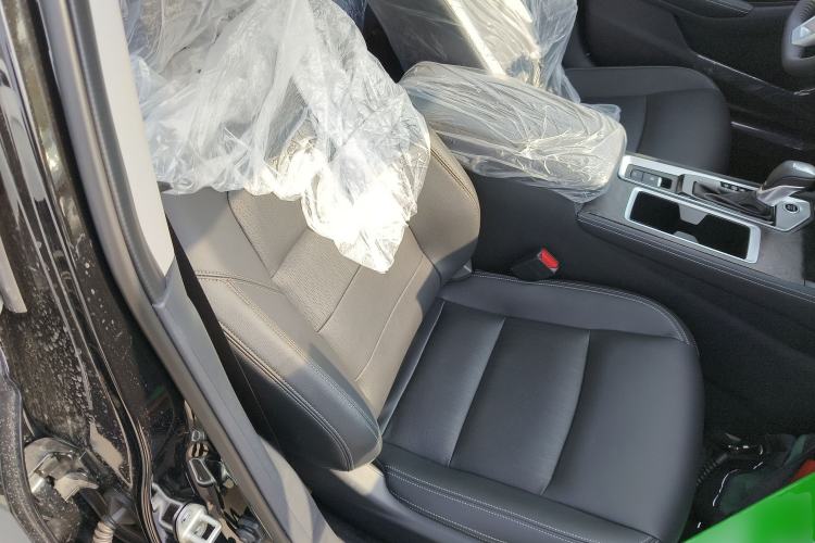 Used Nissan Teana 2025 Model 2.0L XL-TLS Enjoyment Edition Right Front Seat