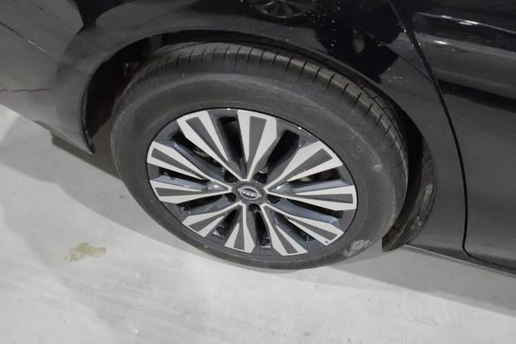 Used Nissan Teana 2025 Model 2.0L XL-TLS Enjoyment Edition Right Rear Wheel Hub