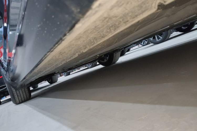 Used Nissan Teana 2025 Model 2.0L XL-TLS Enjoyment Edition Right Side Sill