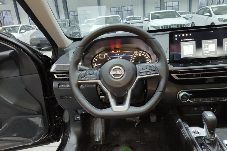 Used Nissan Teana 2025 Model 2.0L XL-TLS Enjoyment Edition Steering Wheel