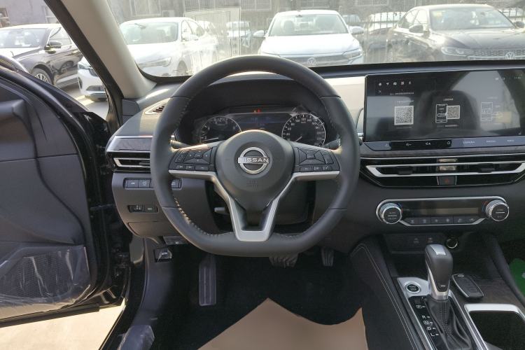 Used Nissan Teana 2025 Model 2.0L XL-TLS Enjoyment Edition Steering Wheel