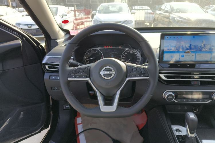 Used Nissan Teana 2025 Model 2.0L XL-TLS Enjoyment Edition Steering Wheel