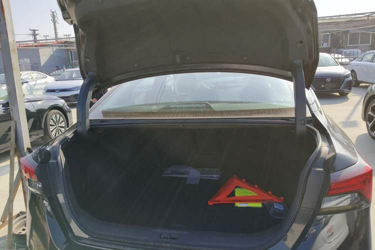 Used Nissan Teana 2025 Model 2.0L XL-TLS Enjoyment Edition Trunk
