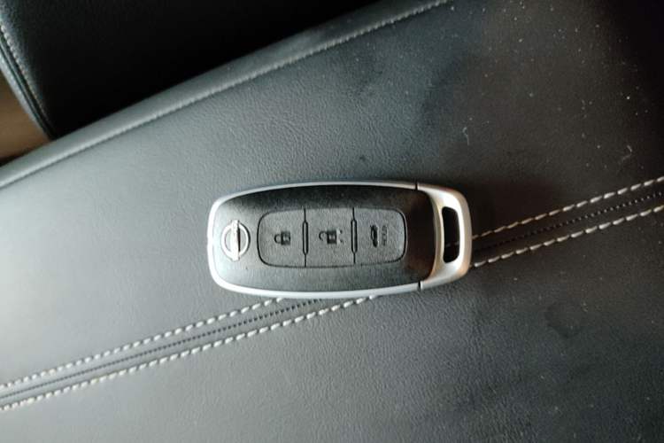 Used Nissan Teana 2025 Model 2.0L XL-TLS Enjoyment Edition Vehicle Key