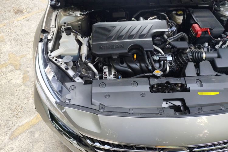 Used Nissan Teana 2025 Model 2.0L XL-TLS Enjoyment Edition Engine Bay Right