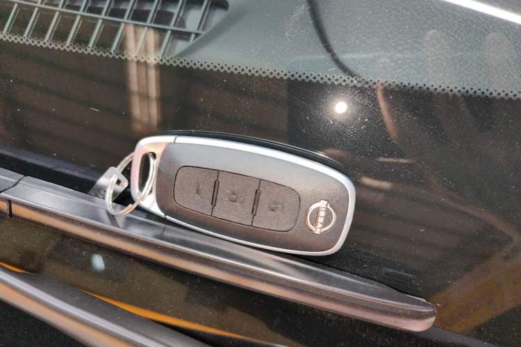 Used Nissan Teana 2025 Model 2.0L XL-TLS Enjoyment Edition Interior 1