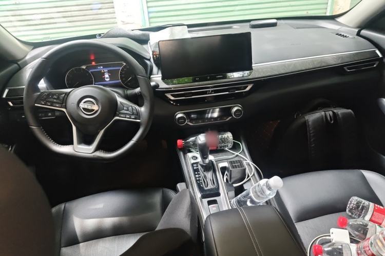 Used Nissan Teana 2025 Model 2.0L XL-TLS Enjoyment Edition Center Console