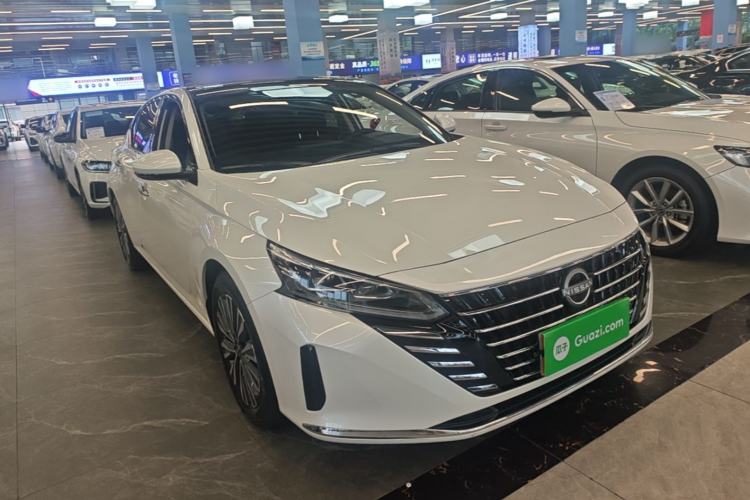 Used Nissan Teana 2025 Model 2.0L XL-TLS Enjoyment Edition Front Right 45 Deg