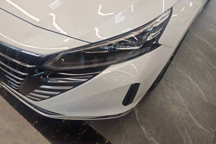Used Nissan Teana 2025 Model 2.0L XL-TLS Enjoyment Edition Left Front Headlight