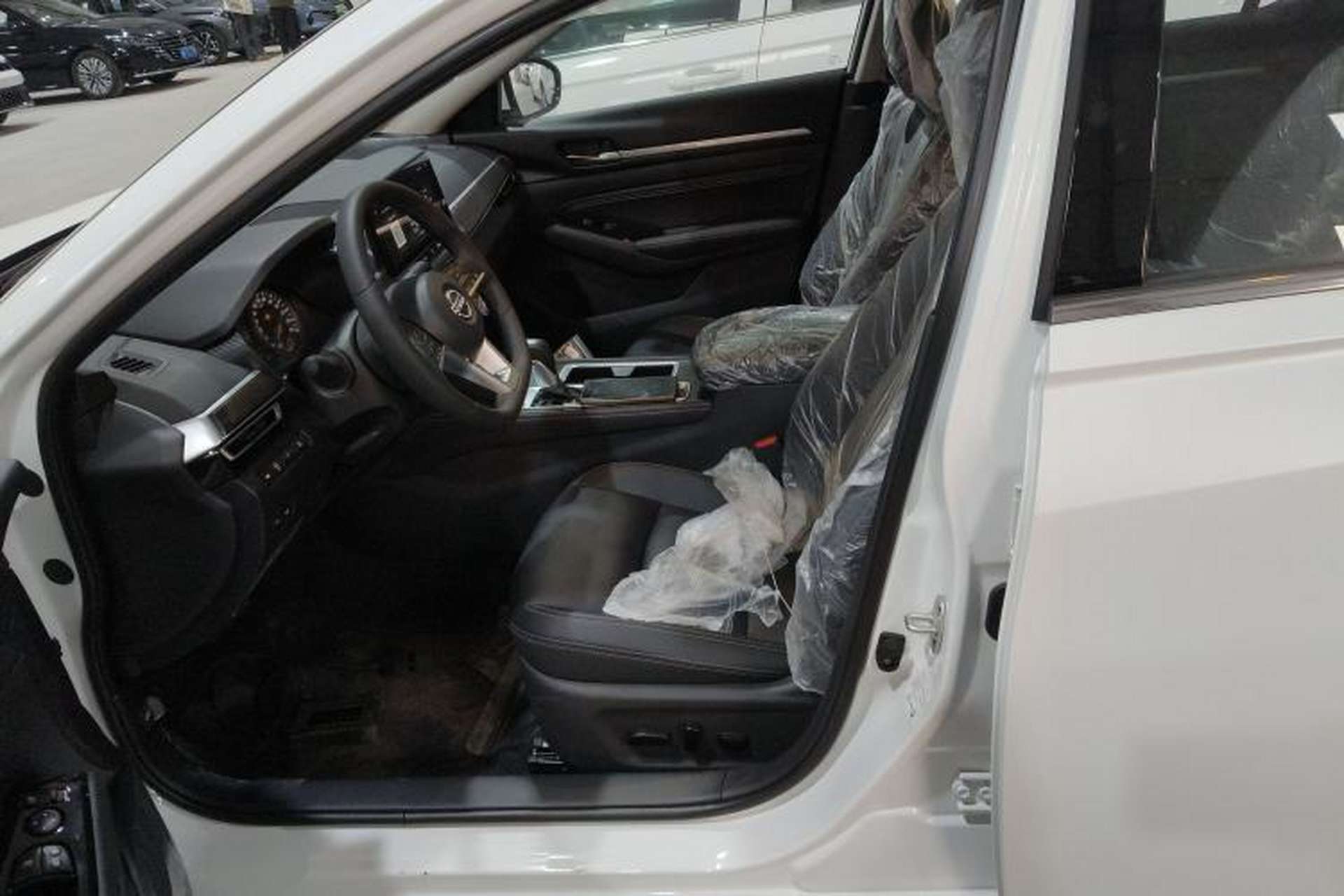 Used Nissan Teana 2025 Model 2.0L XL-TLS Enjoyment Edition Left Front Seat
