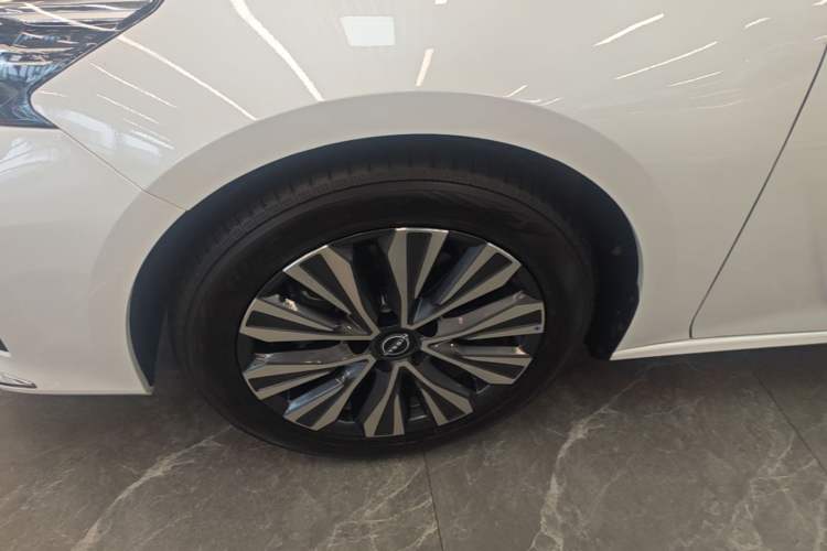 Used Nissan Teana 2025 Model 2.0L XL-TLS Enjoyment Edition Left Front Wheel Hub