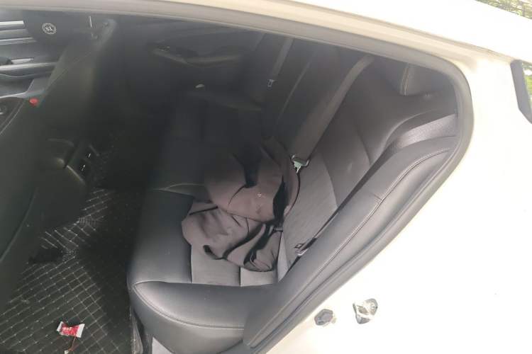 Used Nissan Teana 2025 Model 2.0L XL-TLS Enjoyment Edition Left Rear Seat