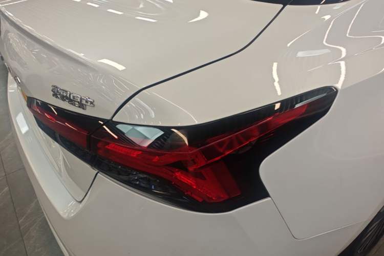 Used Nissan Teana 2025 Model 2.0L XL-TLS Enjoyment Edition Right Rear Taillight