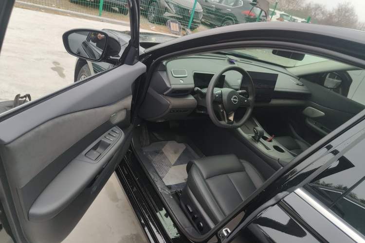 Used Nissan Teana 2026 Model Harmony Cockpit 2.0L Smart Ultra-Comfort Edition Driver Seat