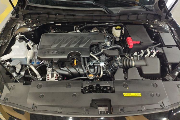 Used Nissan Teana 2026 Model Harmony Cockpit 2.0L Ultra-Comfort Edition Engine Bay