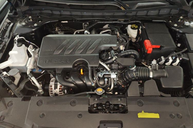 Used Nissan Teana 2026 Model Harmony Cockpit 2.0L Ultra-Comfort Edition Engine Bay