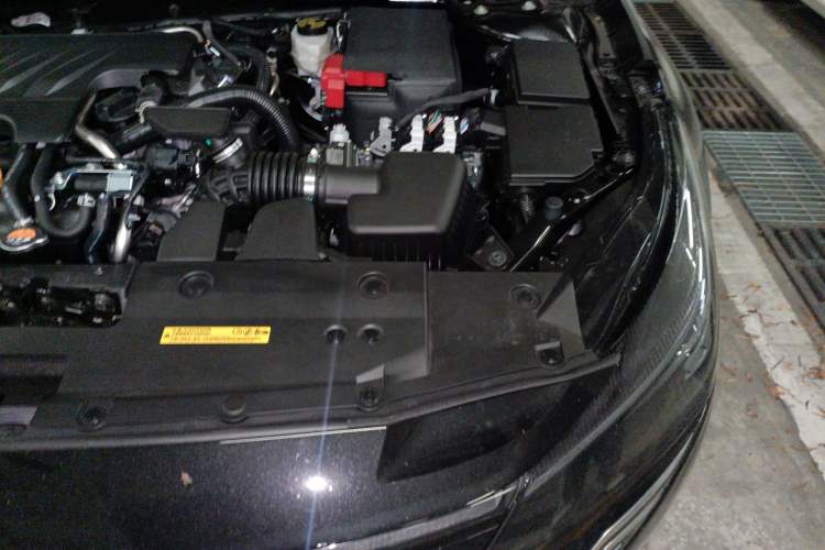 Used Nissan Teana 2026 Model Harmony Cockpit 2.0L Ultra-Comfort Edition Engine Bay Left