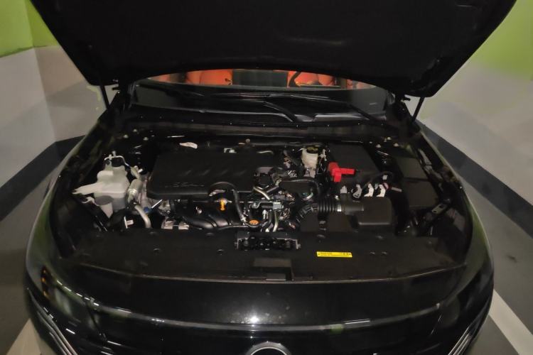 Used Nissan Teana 2026 Model Harmony Cockpit 2.0L Smart Ultra-Comfort Edition Engine Bay