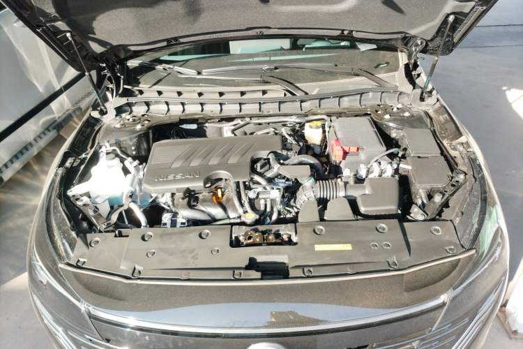 Used Nissan Teana 2026 Model Harmony Cockpit 2.0L Smart Ultra-Comfort Edition Engine Bay