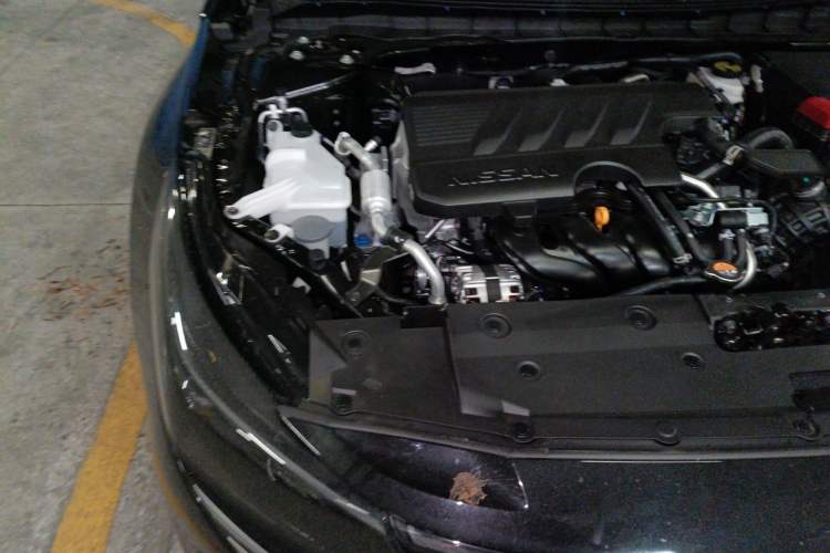 Used Nissan Teana 2026 Model Harmony Cockpit 2.0L Ultra-Comfort Edition Engine Bay Right
