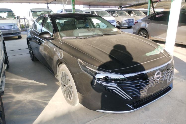 Used Nissan Teana 2026 Model Harmony Cockpit 2.0L Smart Ultra-Comfort Edition Exterior 2