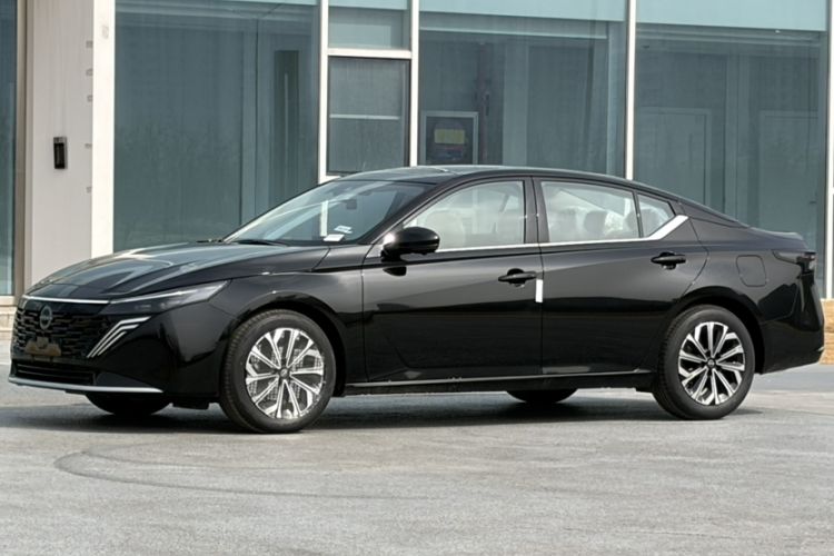 Used Nissan Teana 2026 Model Harmony Cockpit 2.0L Smart Ultra-Comfort Edition Exterior 3
