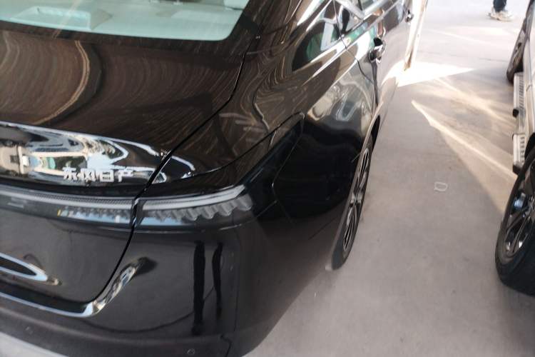 Used Nissan Teana 2026 Model Harmony Cockpit 2.0L Smart Ultra-Comfort Edition Exterior 6
