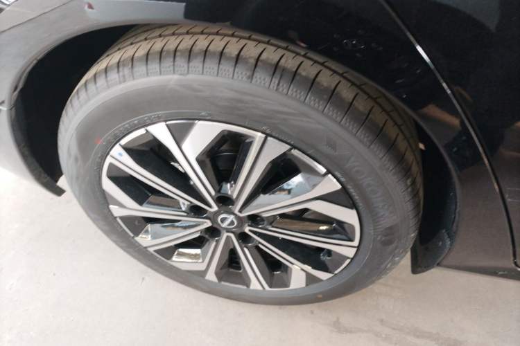 Used Nissan Teana 2026 Model Harmony Cockpit 2.0L Smart Ultra-Comfort Edition Exterior 8