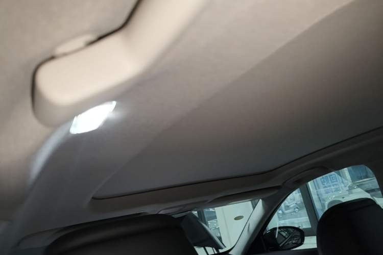 Used Nissan Teana 2026 Model Harmony Cockpit 2.0L Smart Ultra-Comfort Edition Headliner