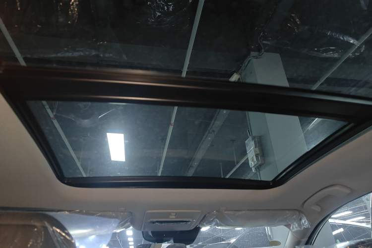 Used Nissan Teana 2026 Model Harmony Cockpit 2.0L Ultra-Comfort Edition Headliner