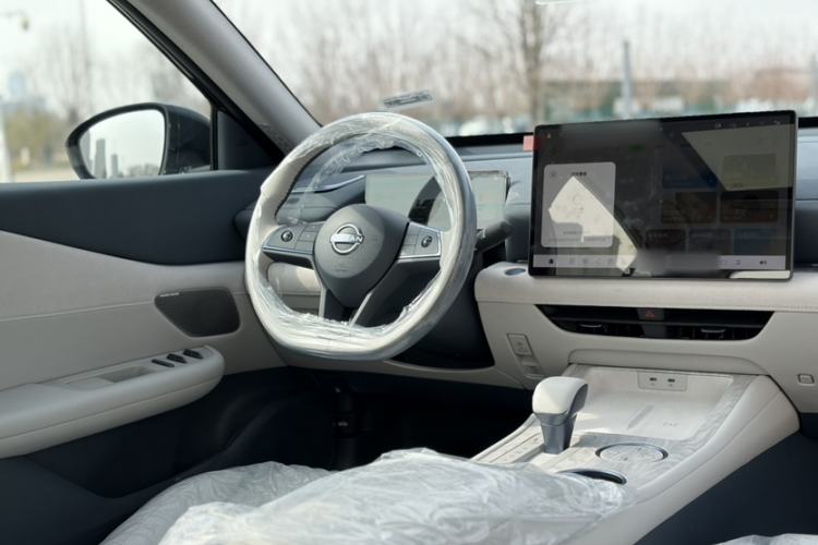Used Nissan Teana 2026 Model Harmony Cockpit 2.0L Smart Ultra-Comfort Edition Interior 10